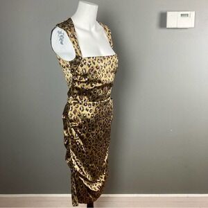 Nicole Miller Collection dress size 8 mobwife animal print cap sleek bodycon‎